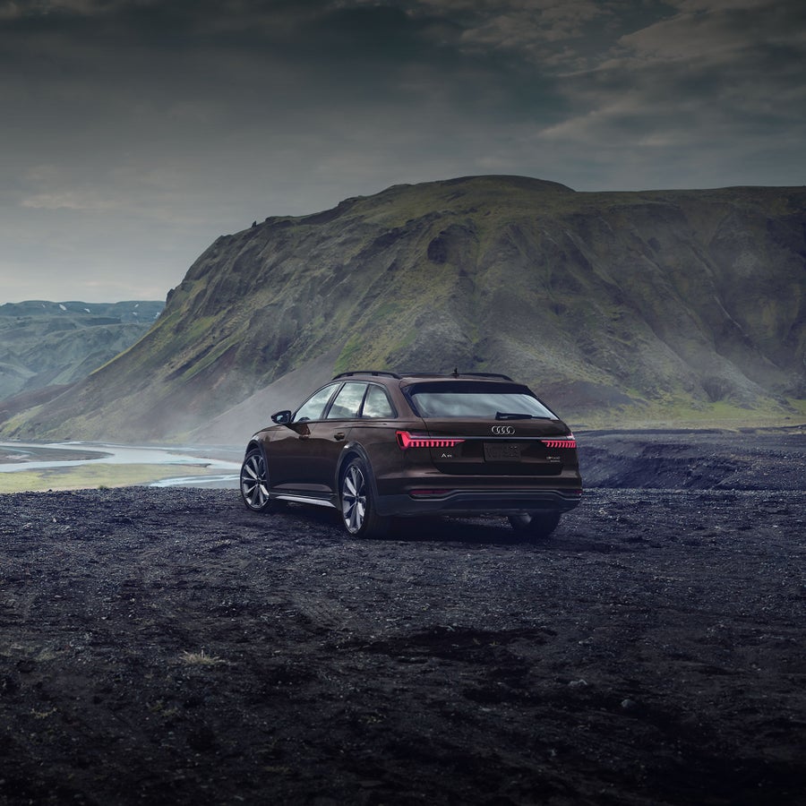 Audi A6 allroad quattro arka profil ile premium uzun yol otomobili