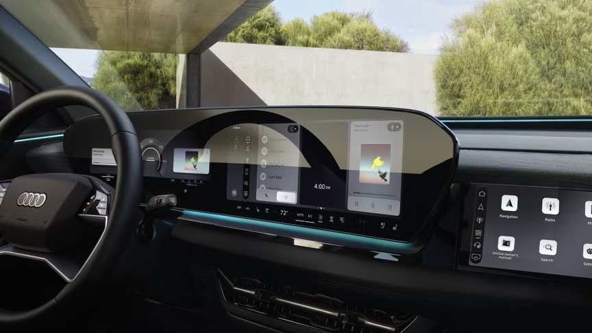Q6 e-tron dashboard with technology and apps. 