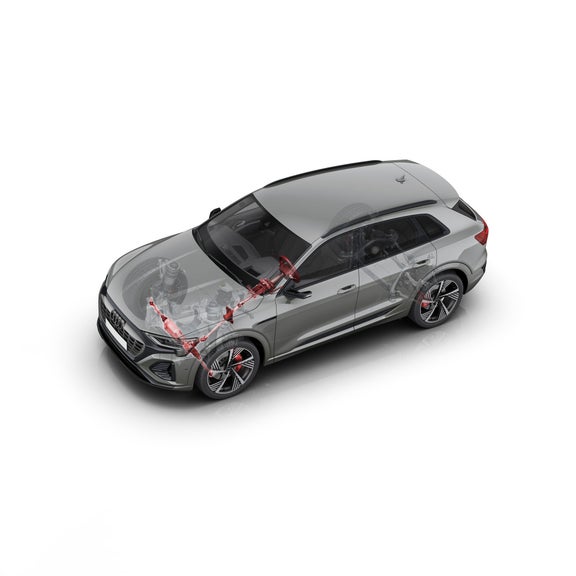 Demonstration of the Audi electric power steering feature on the Audi SQ8 e-tron®