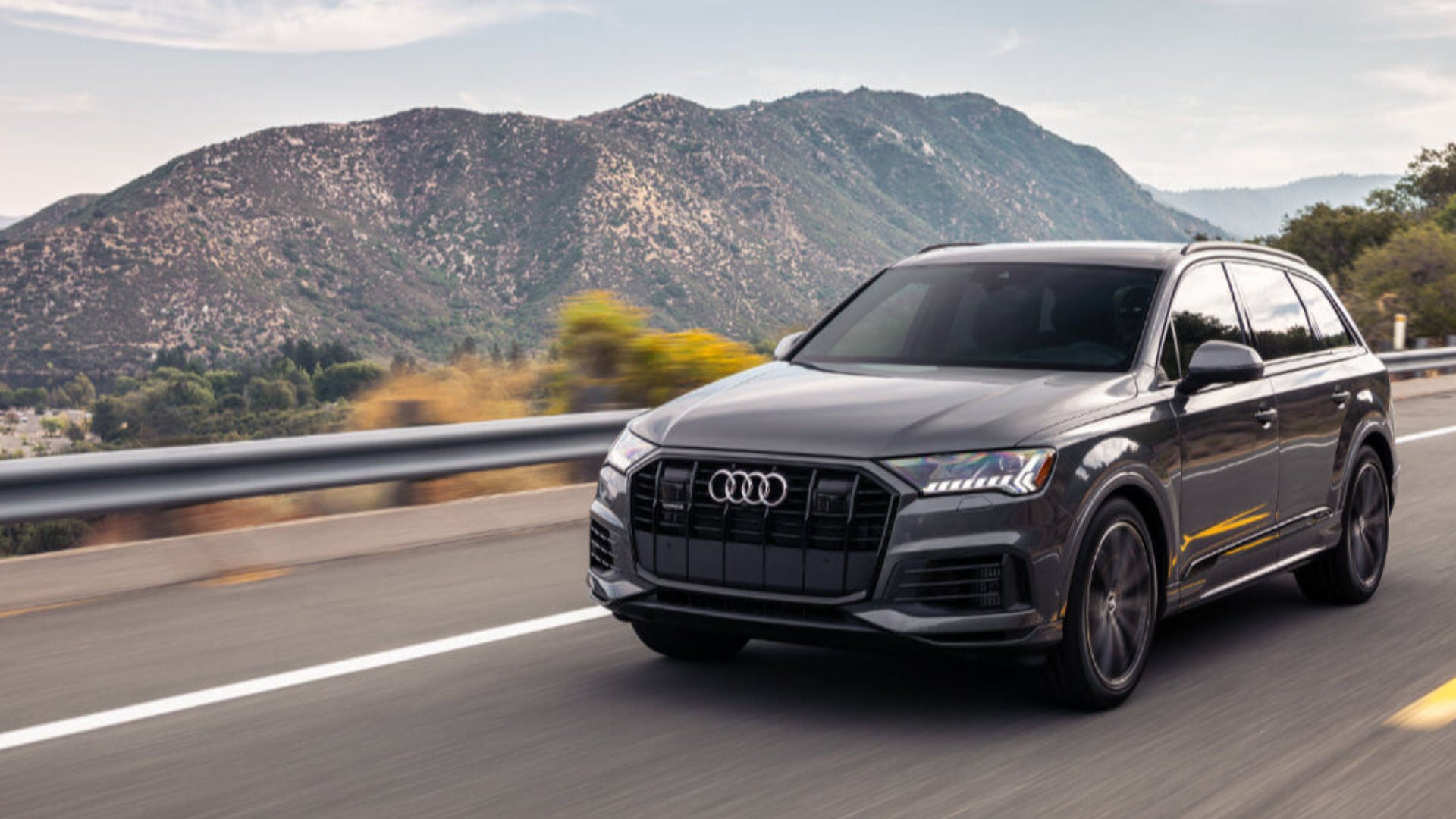 2024 Audi Q7 Exterior Mountain Road