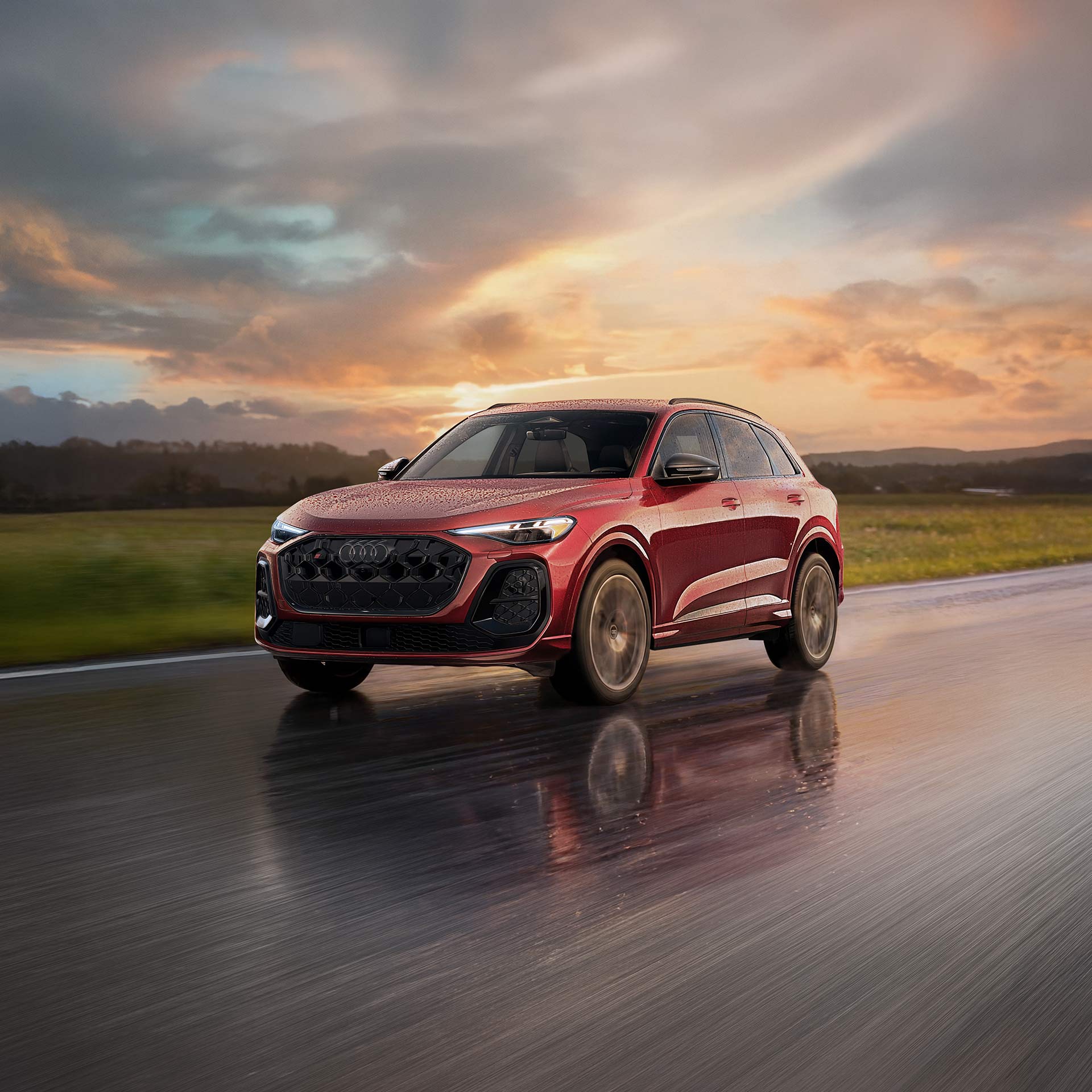 Side profile of an Audi SQ7.