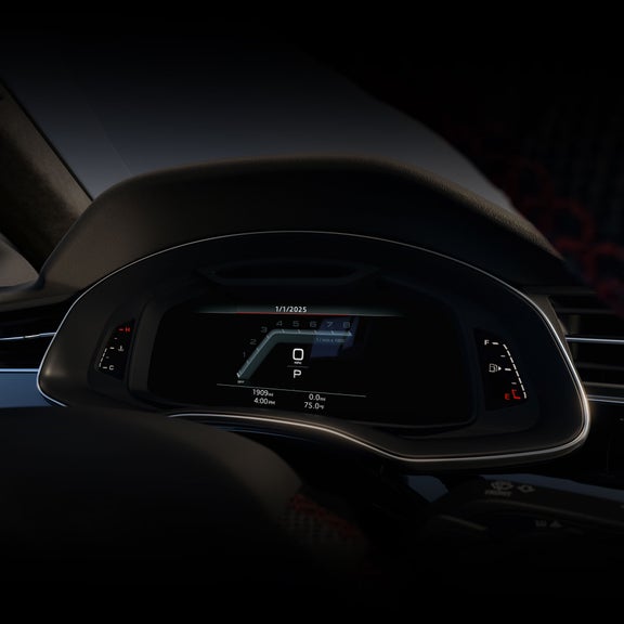 View of the Audi virtual cockpit in the Audi SQ8. 