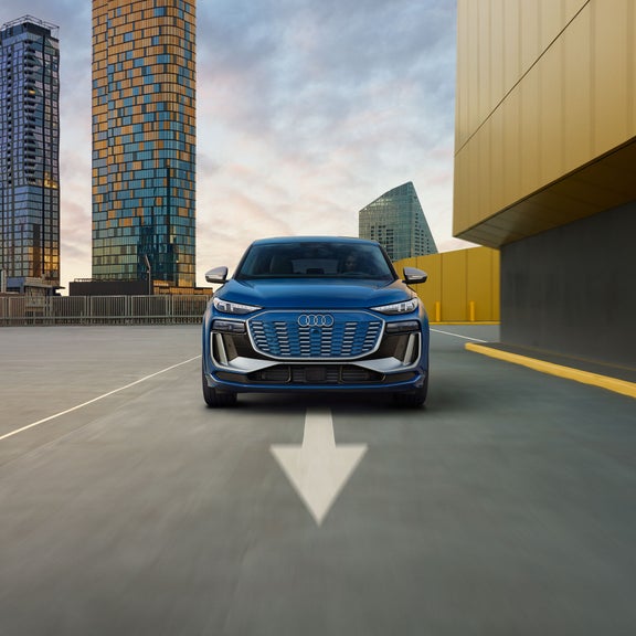 Front-view of the Audi SQ6 Sportback e-tron in motion.