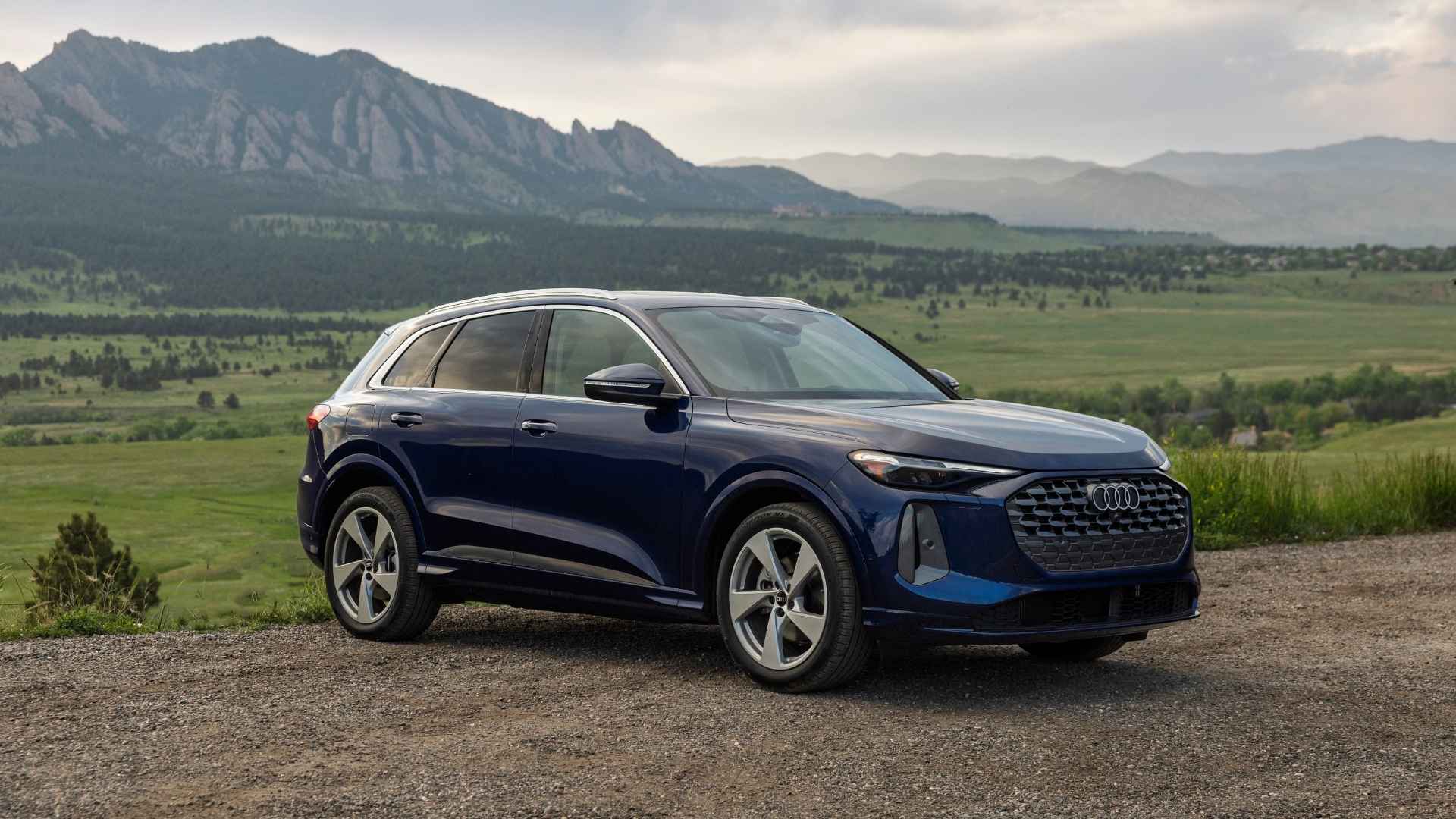 Performance and Power from the Audi Q5 and SQ5