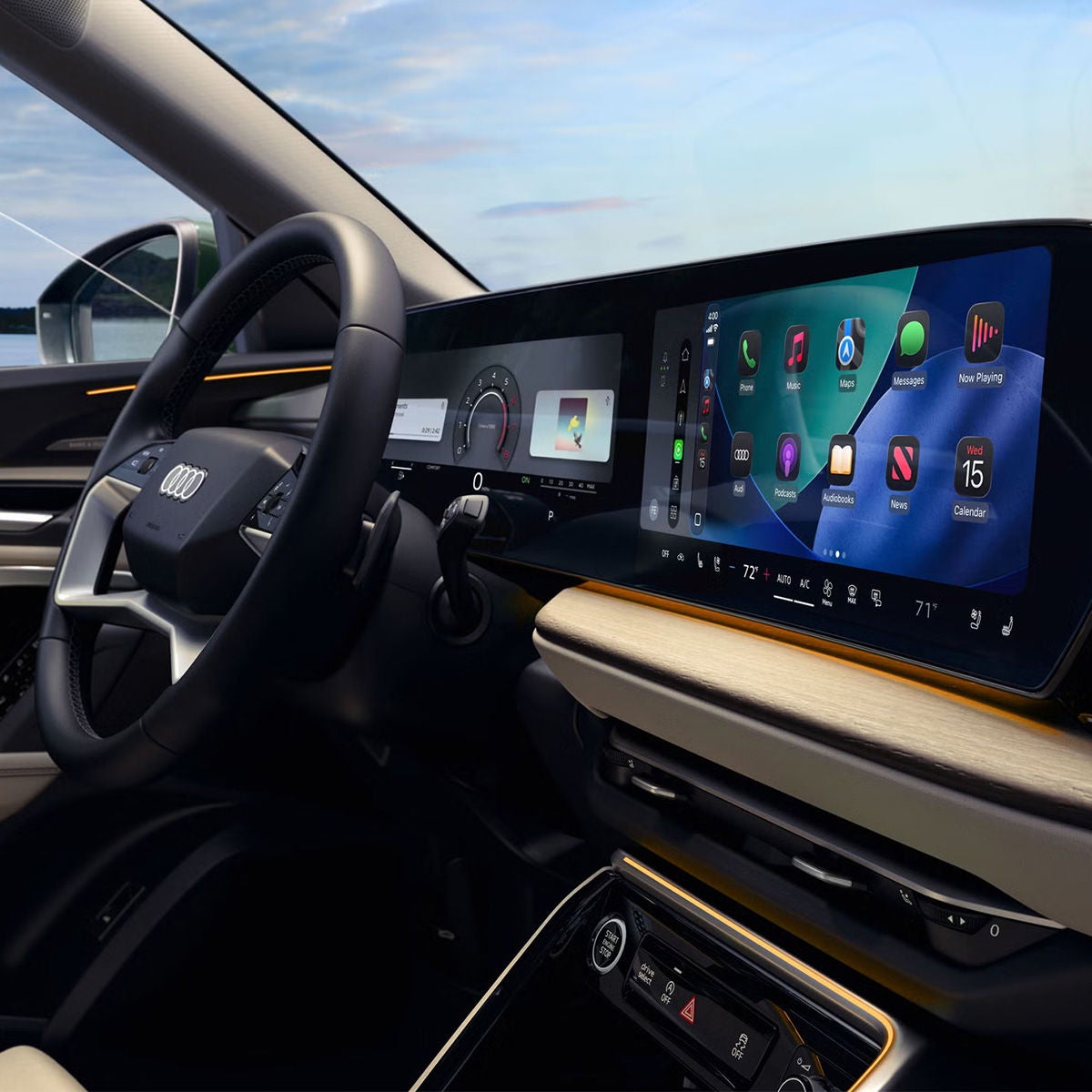 Close-up on the wraparound cockpit on the Audi Q5.