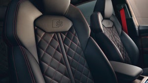 Audi Q8 front seats with diamond-stitched leather.