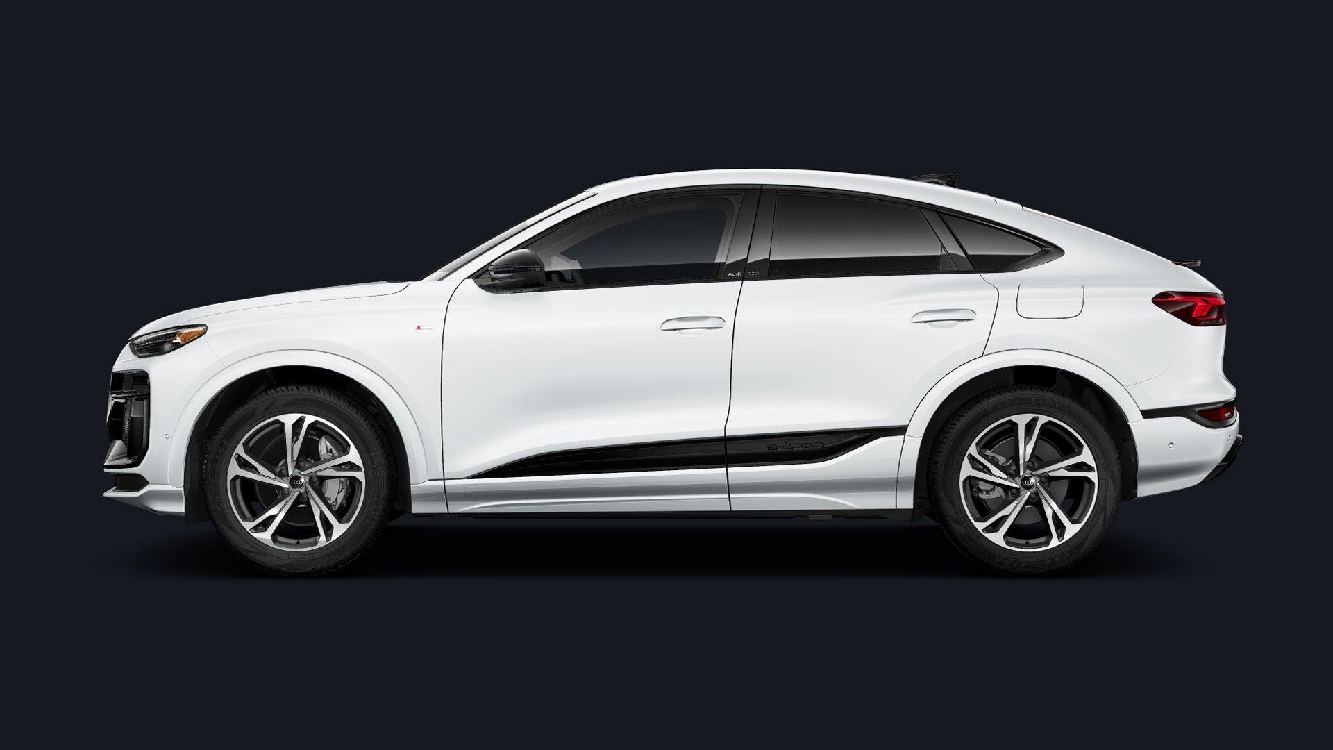 Side-view of the Audi Q6 Sportback e-tron.