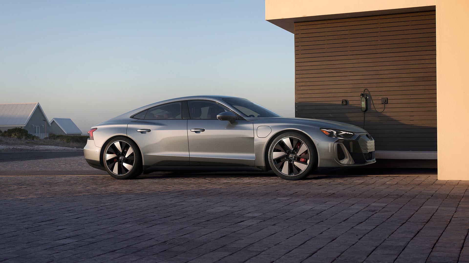 イートロン❤︎ What is e-tron®? | Learn e-tron basics | Audi USA