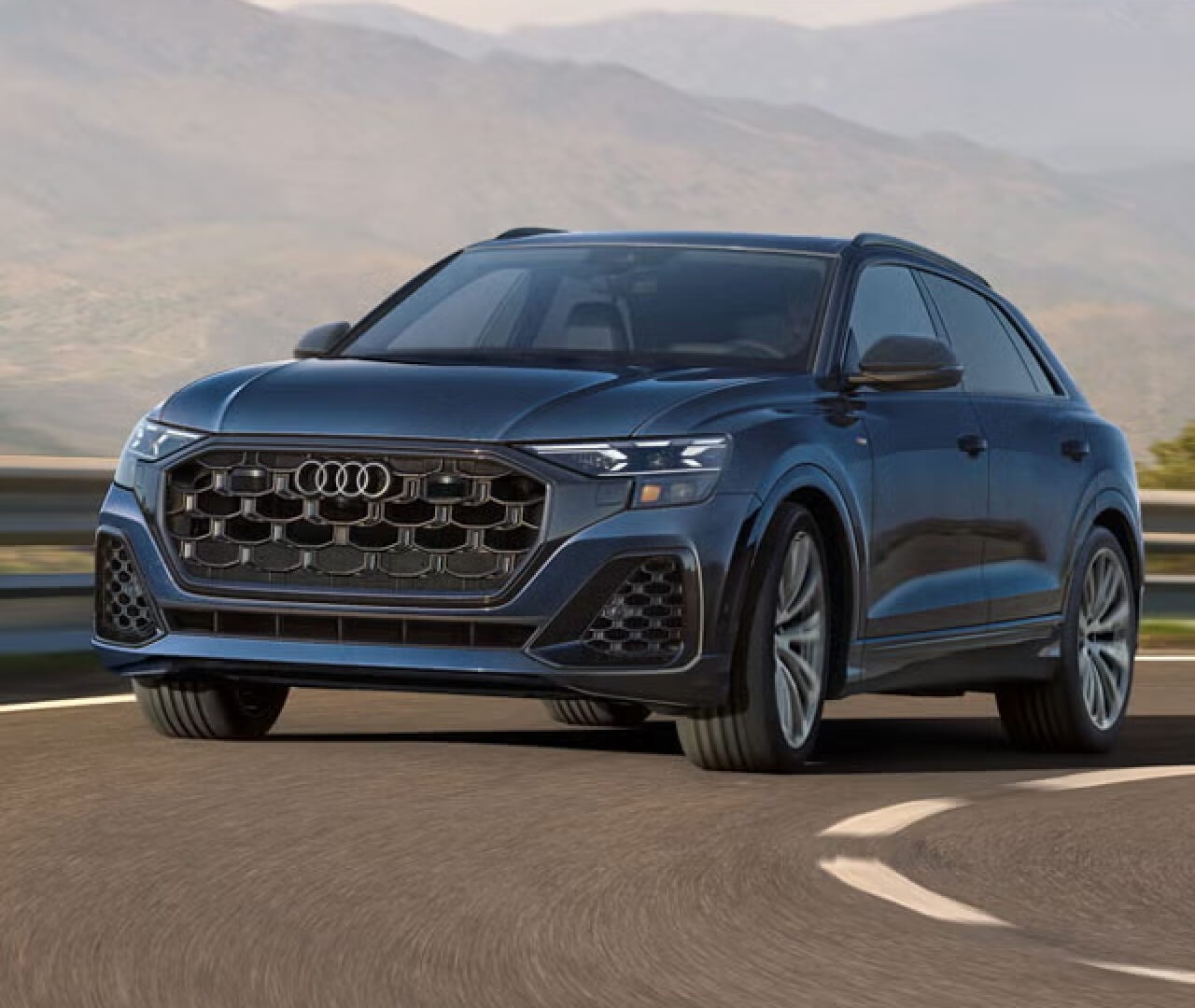 Audi Q8 Performance: Stunning & Responsive