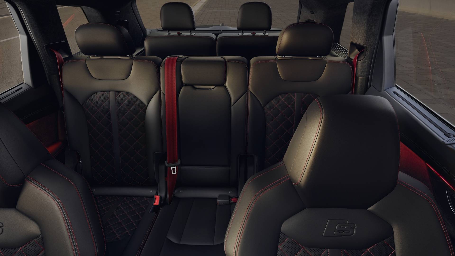 Spacious Cabin With Premium Features