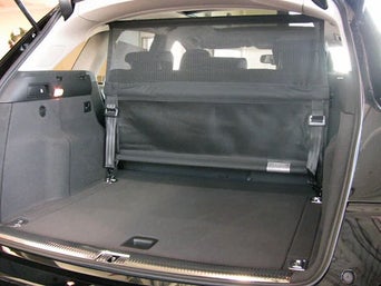 Q5 (2018-2025) Dog Partition 