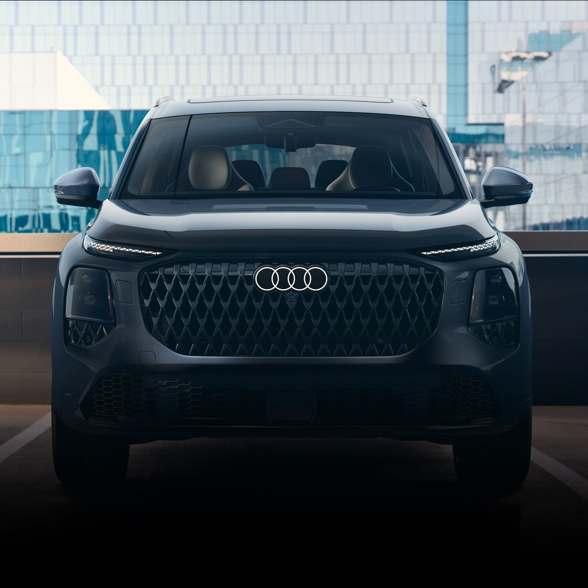 Close-up front profile of the Audi Q7.