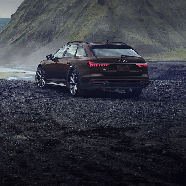 Rear profile of the Audi A6 allroad® parked.