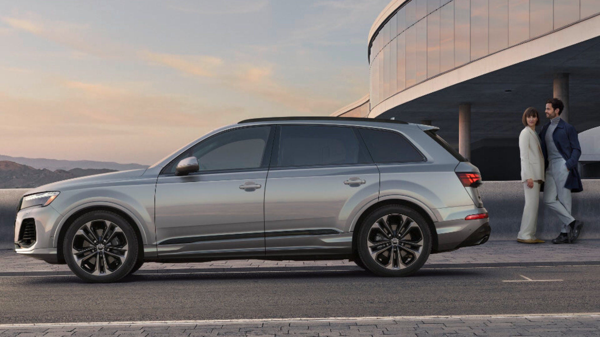 2025 Audi Q7 Exterior Outside Apartments At Sunset