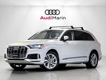 2022 Audi Q7 Sportback front facing