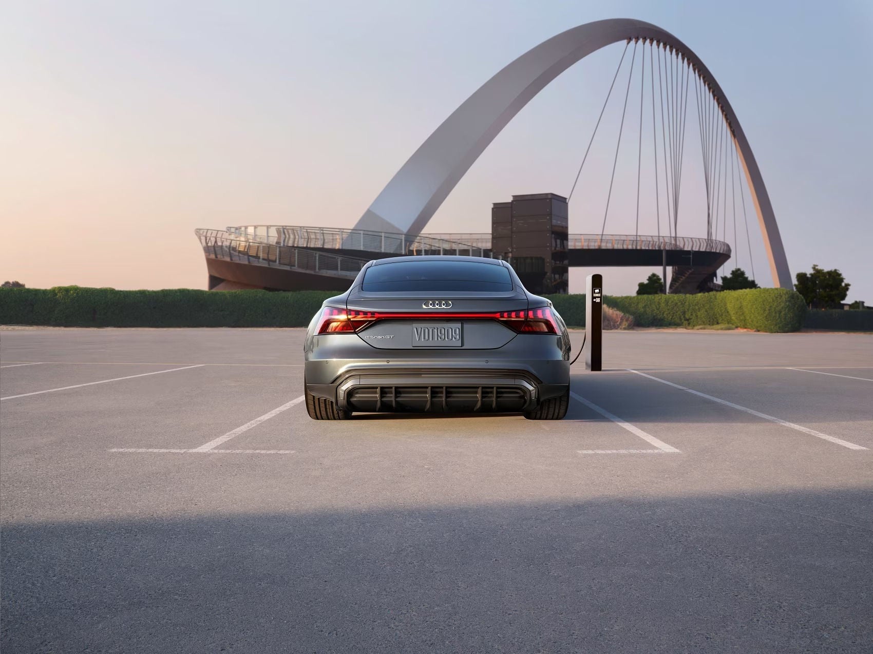 Electric Car Dealer Maple ON