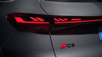 Close-up view of the 2025 Audi Q5's rear headlight.