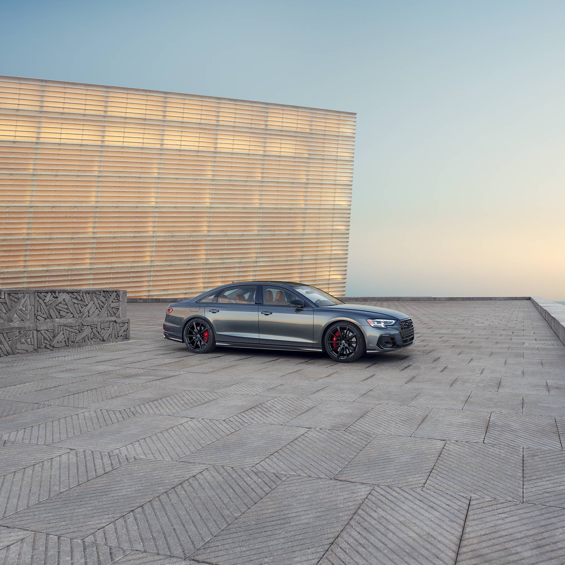 Side profile of the Audi S8.