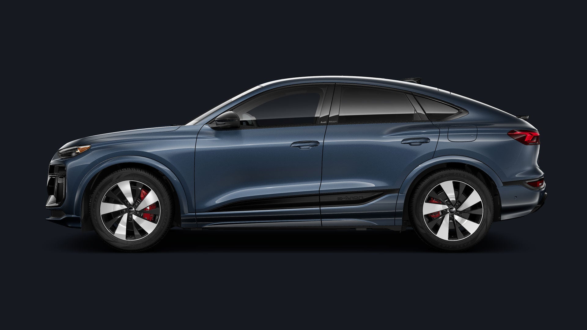 Side-view of the Audi SQ6 Sportback e-tron.