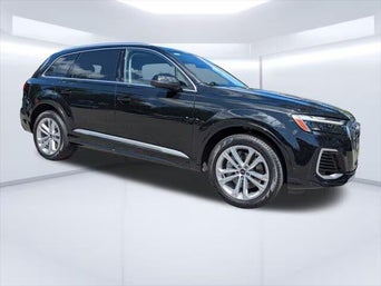 2025 Audi Q7 55 Premium Plus 