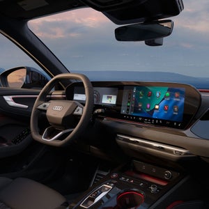 View of the wraparound virtual cockpit in the Audi S5.