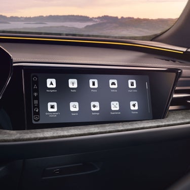 Passenger display in the Audi Q5 Sportback.