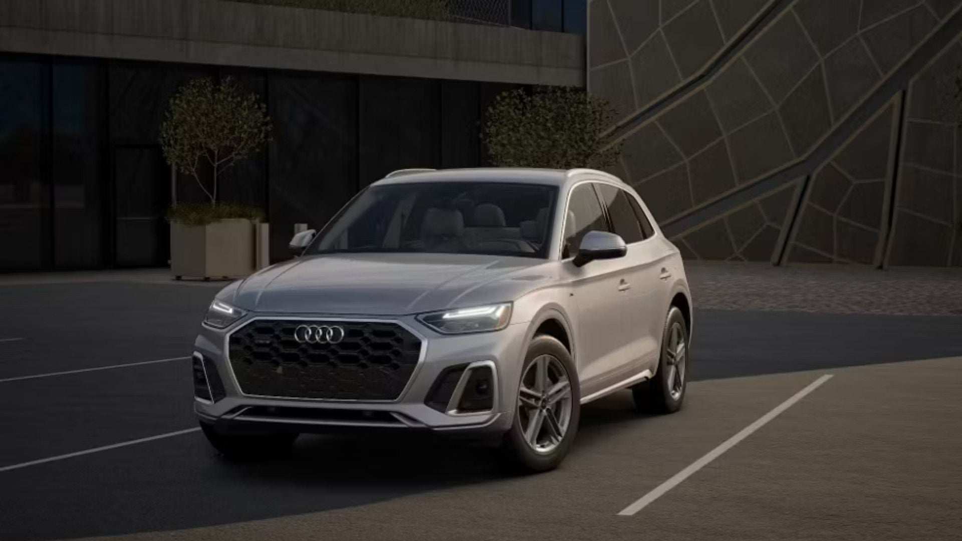 Audi Q5 Front 3/4 View