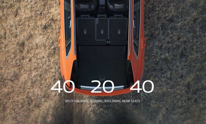 SPLIT-FOLDING REAR SEATS