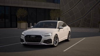 Driving in the new Q5