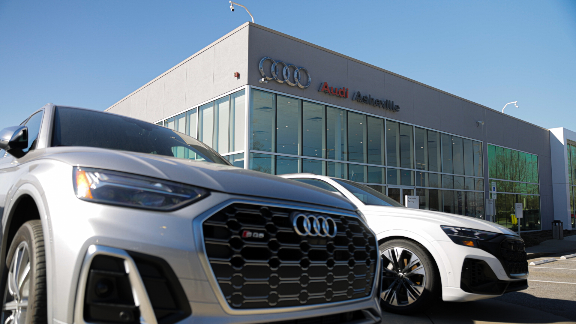 Front view of the Audi Asheville dealership.
