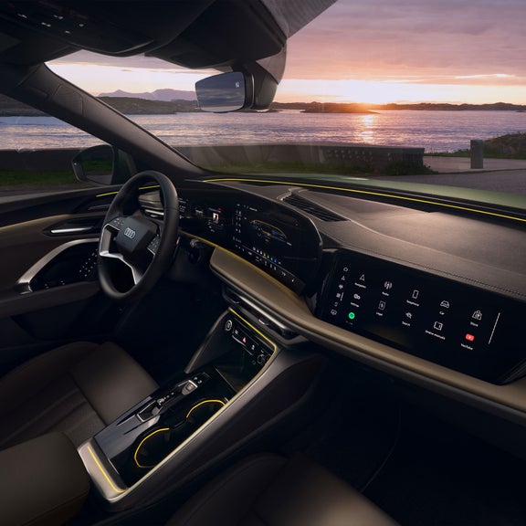 Close-up of the interior cockpit in the Audi Q5 Sportback.