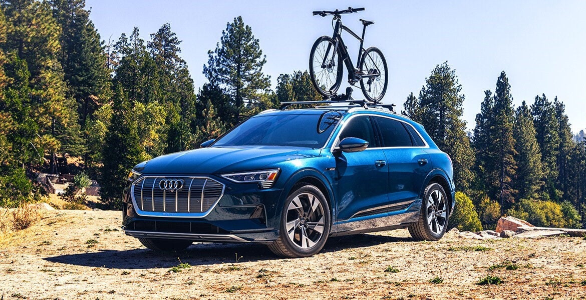 Vue de profil d'un véhicule Audi 