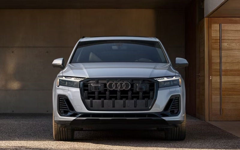Lancaster, CA - 2025 Audi Q7's Mechanical