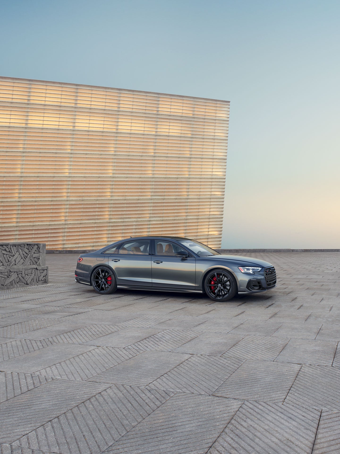 Side profile of the Audi S8.