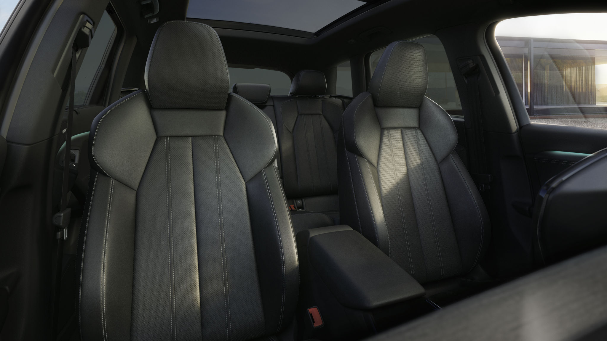 q6 e-tron interior with 2 front black car seats. 