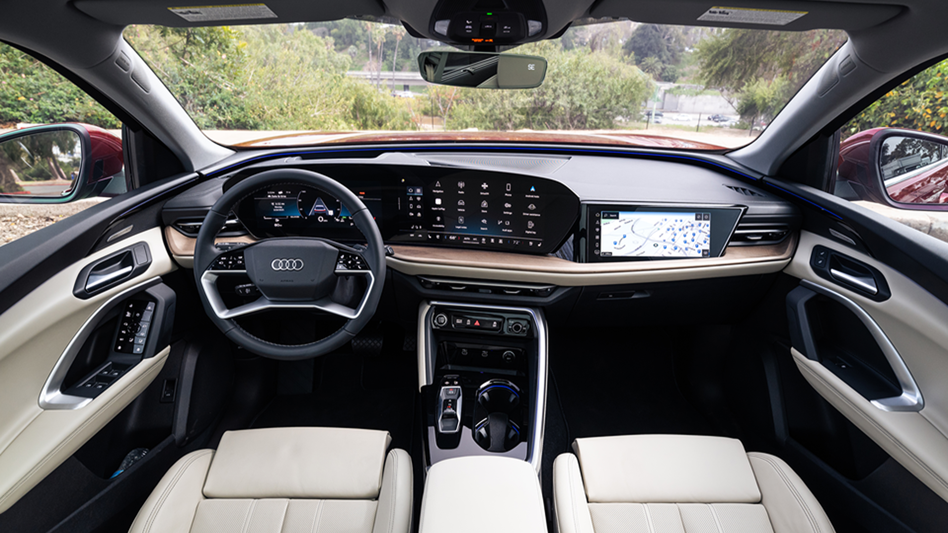 View of front dash technology in the 2026 Audi Q5