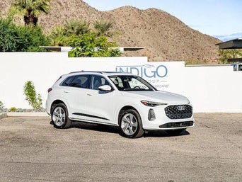 front facing 2025 Audi Q5 Premium Plus parked