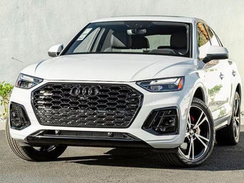 Pre-Owned 2025 Audi Q5 Sportback front facing