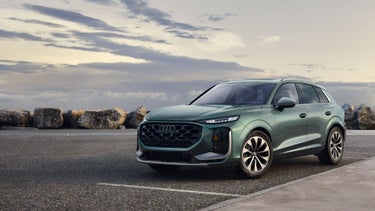 3/4 front view of the Audi Q3