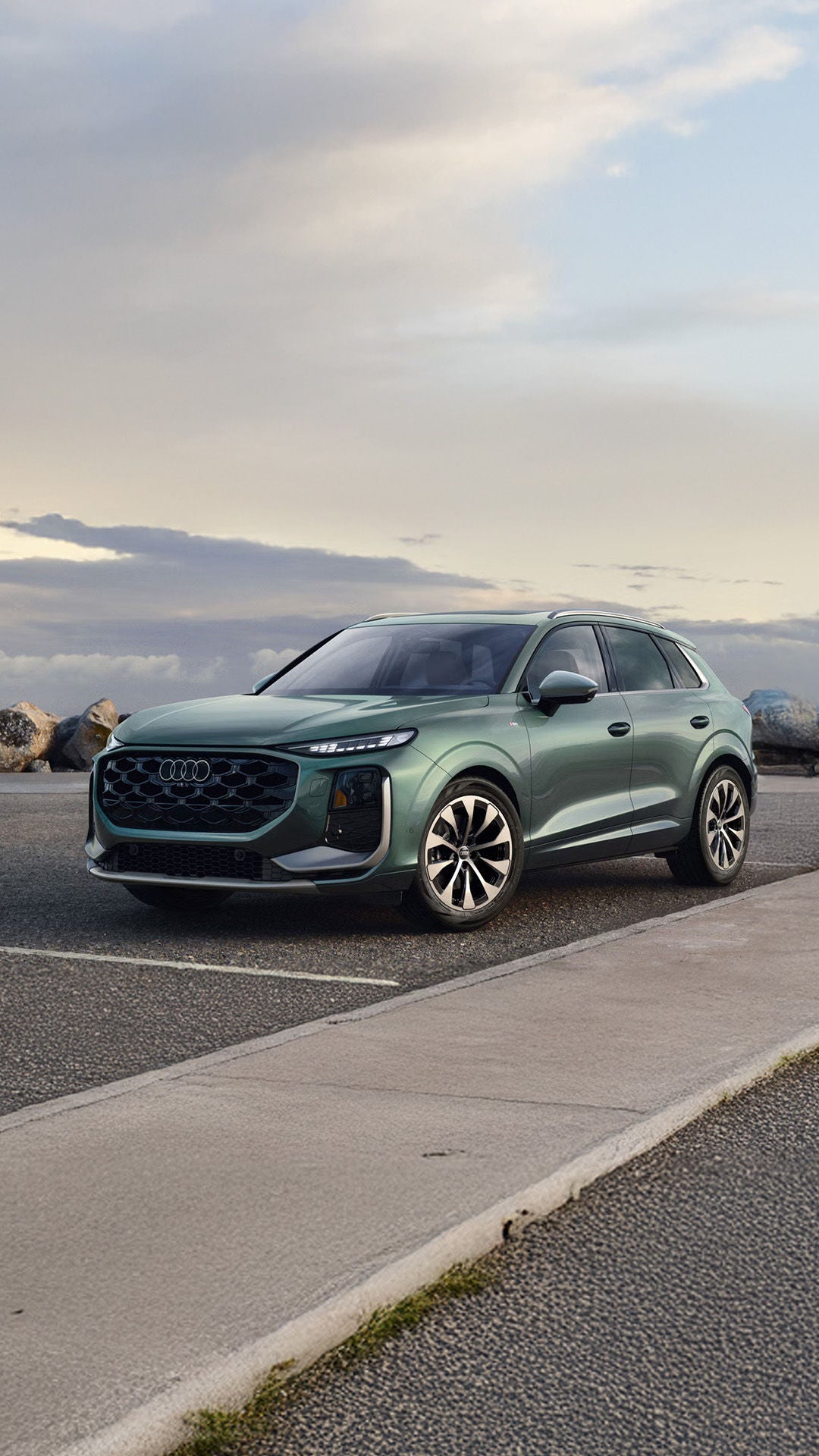 3/4 front view of the Audi Q3