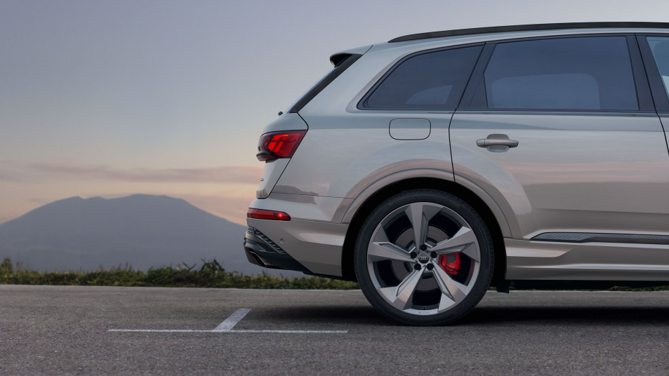 The rear end of the 2026 Audi Q7