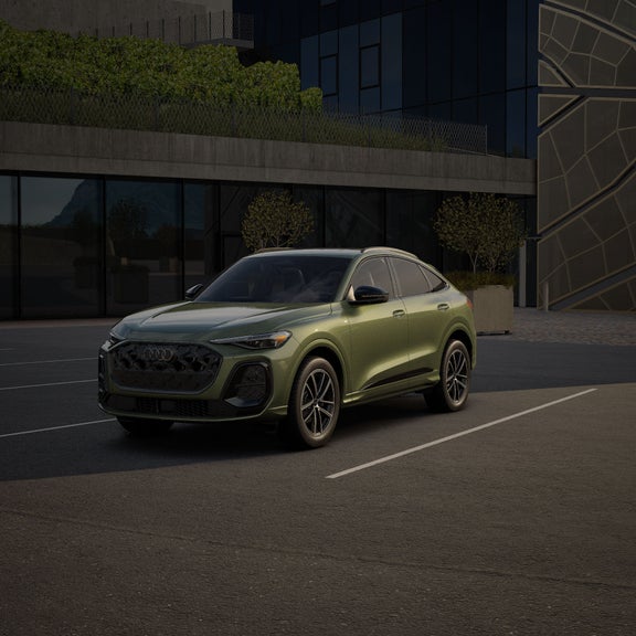 Vue trois quarts avant du tout nouveau Audi Q5 Sportback.