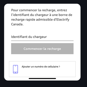 La page de démarrage de la recharge s’affiche, avec la section Brancher et recharger étant mise en évidence au centre de l’image. 