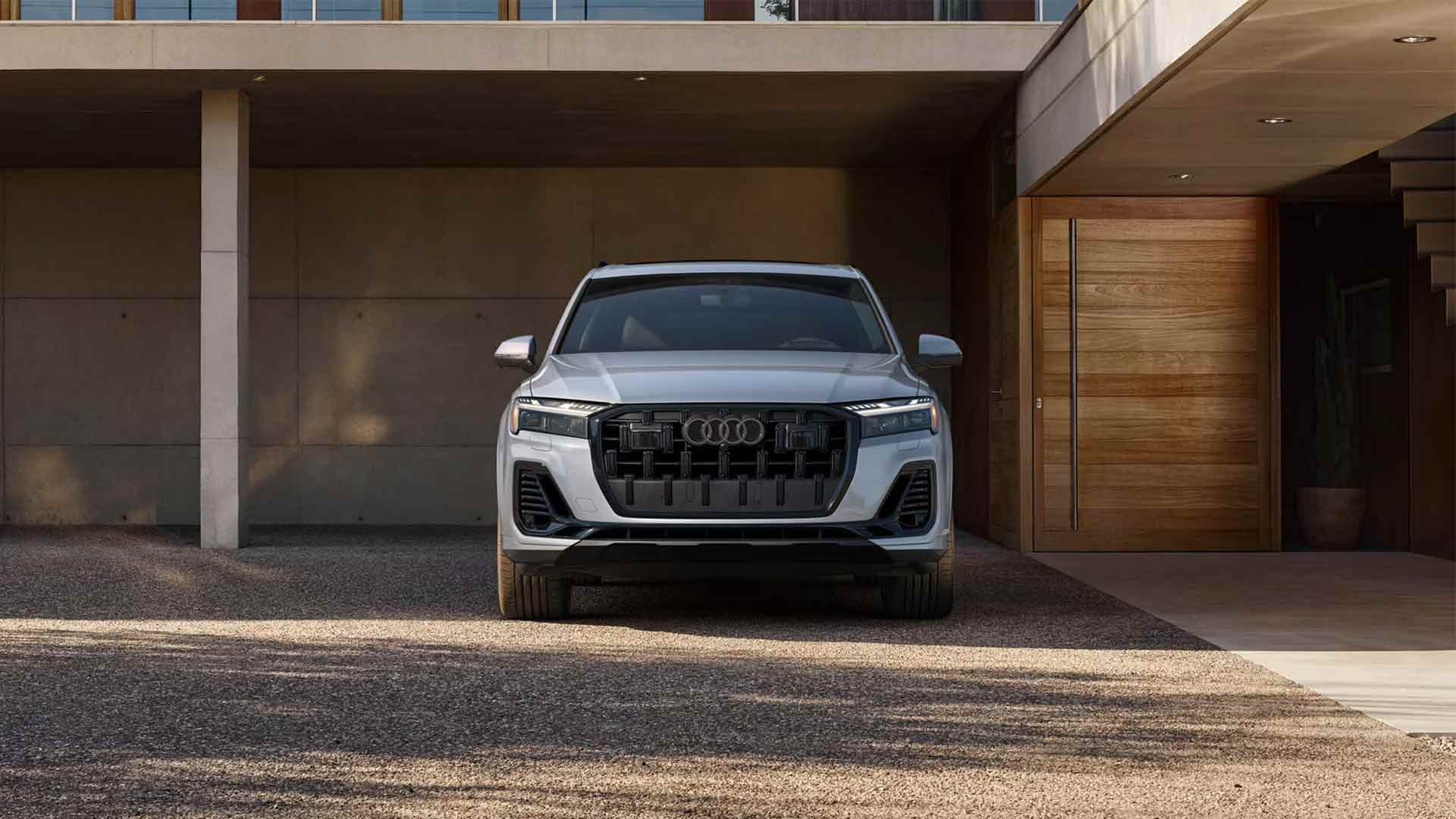 Front view of an Audi Q7 parked.