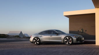 Profil latéral de l'Audi S e-tron GT.