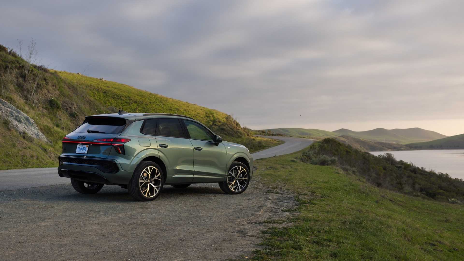 What Makes a Small Luxury SUV Different?