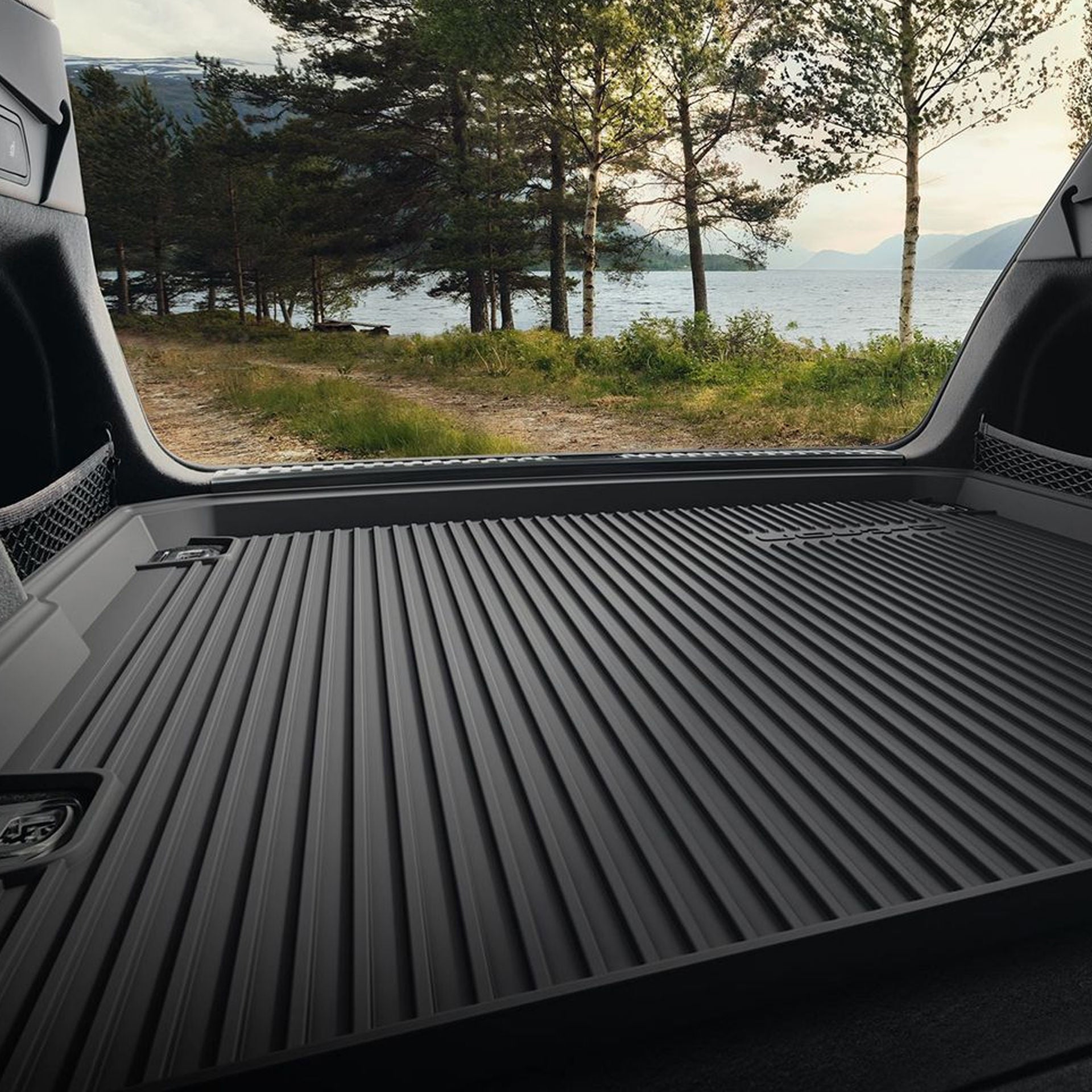イートロン❤︎ Audi e-tron | Accessories | Audi USA