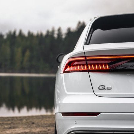 Rear angle of Audi Q5 with LED taillights