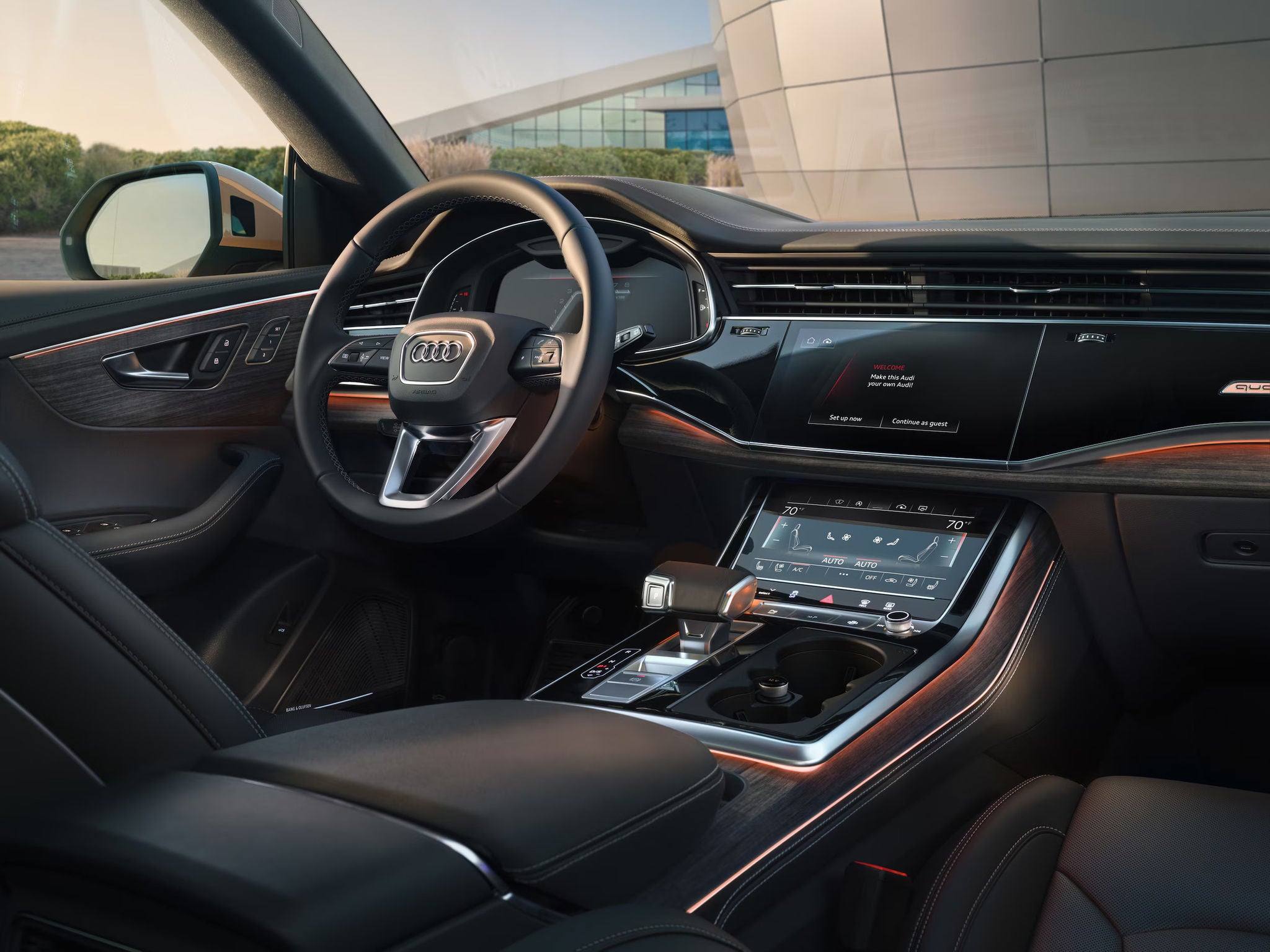 New 2025 Audi Q8 SUV interior