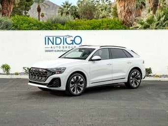 Front profile 2026 Audi Q8 Parked